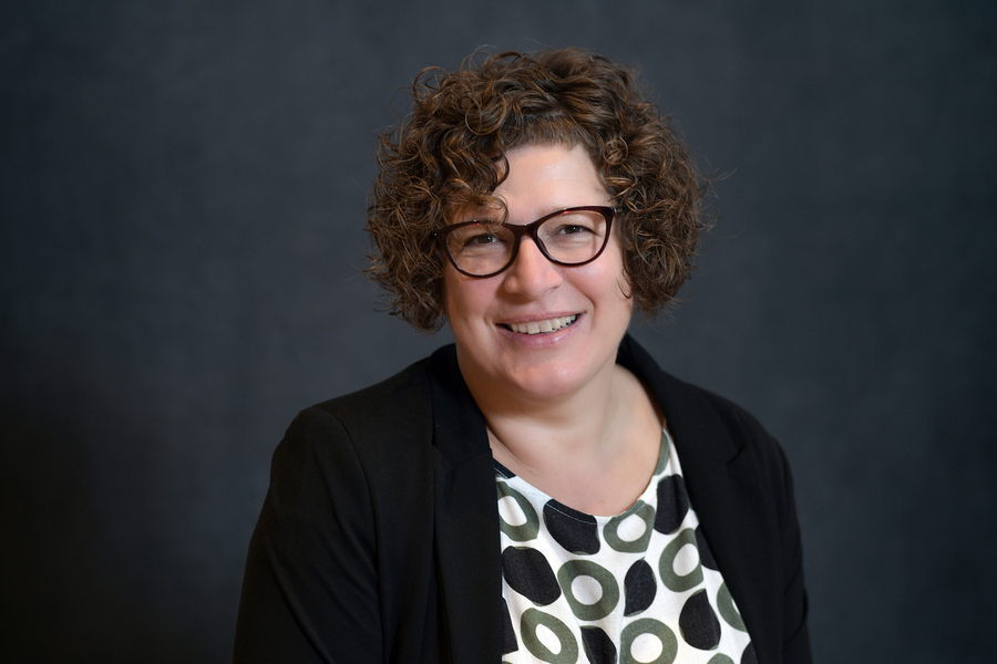 eds/Hiwa Naghshi Portrait von